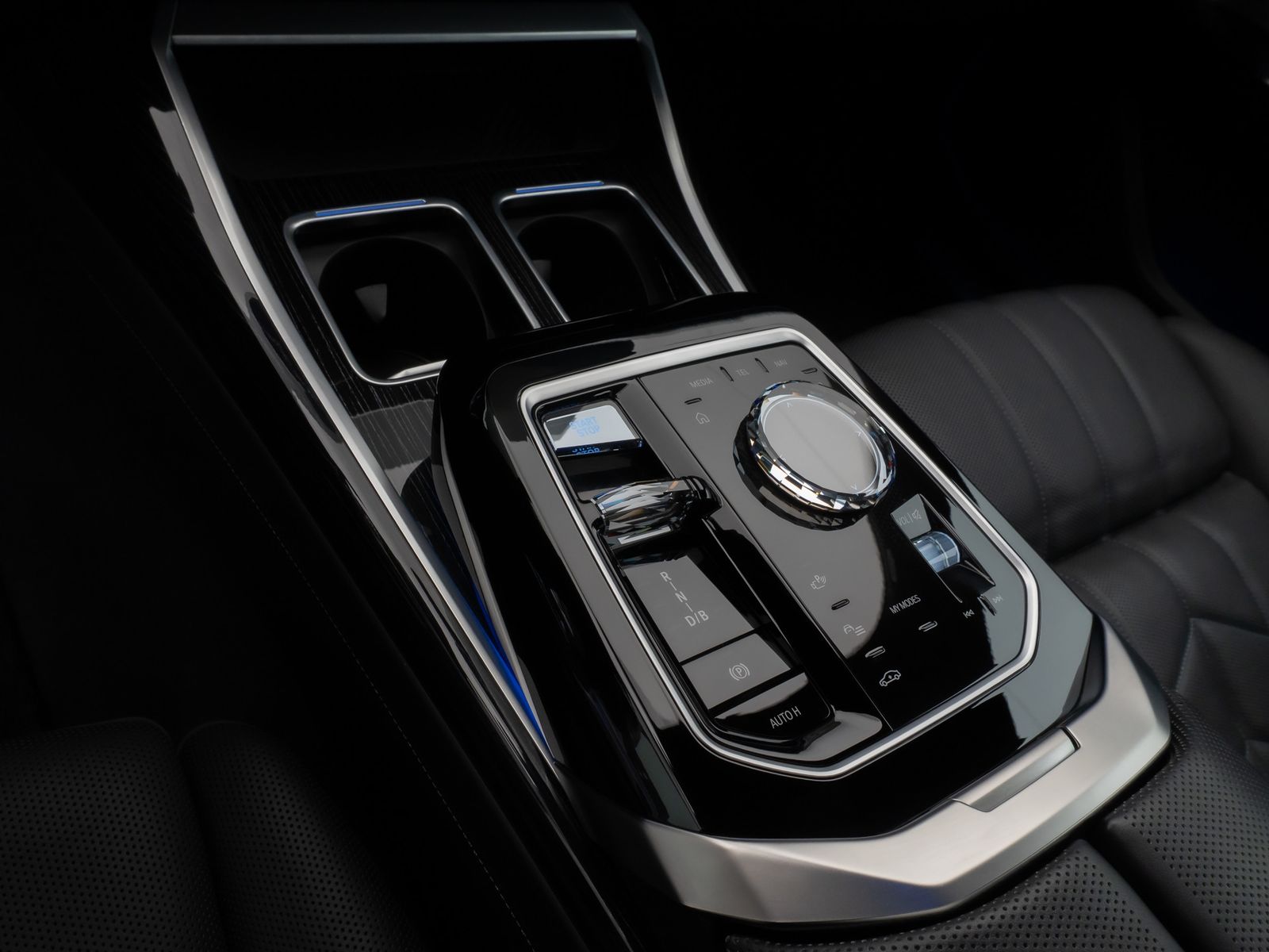 Fahrzeugabbildung BMW i7 xD60 M Sport 360°Pano B&W FondEnt SoftCL VOLL