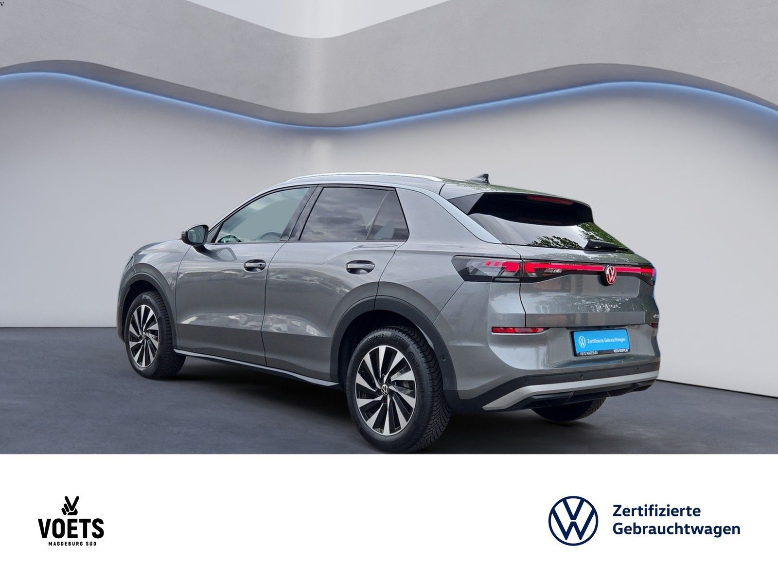 Volkswagen T-ROC STYLE 1.5eTSI DSG IQ-LIGHT NAVI AHK EASY O foto 4