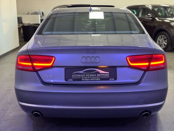 Audi A8 - 7