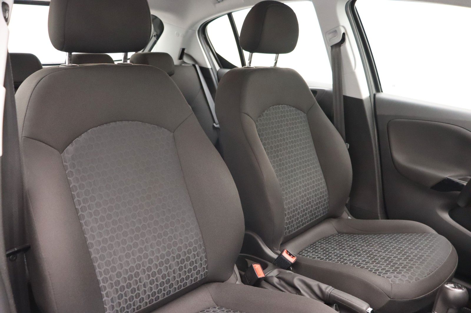 Fahrzeugabbildung Opel Corsa E 1.4 Edition SHZ TEMPO PDC