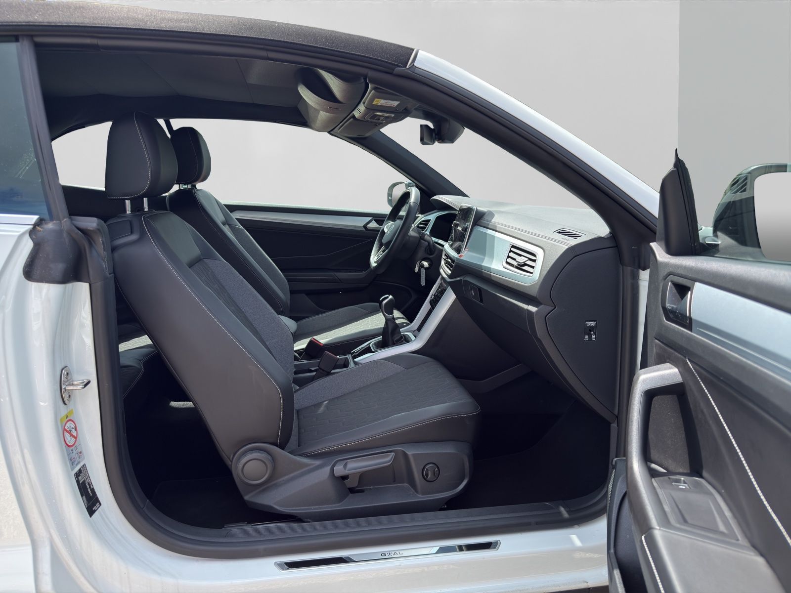 Volkswagen T-Roc - Bild 5