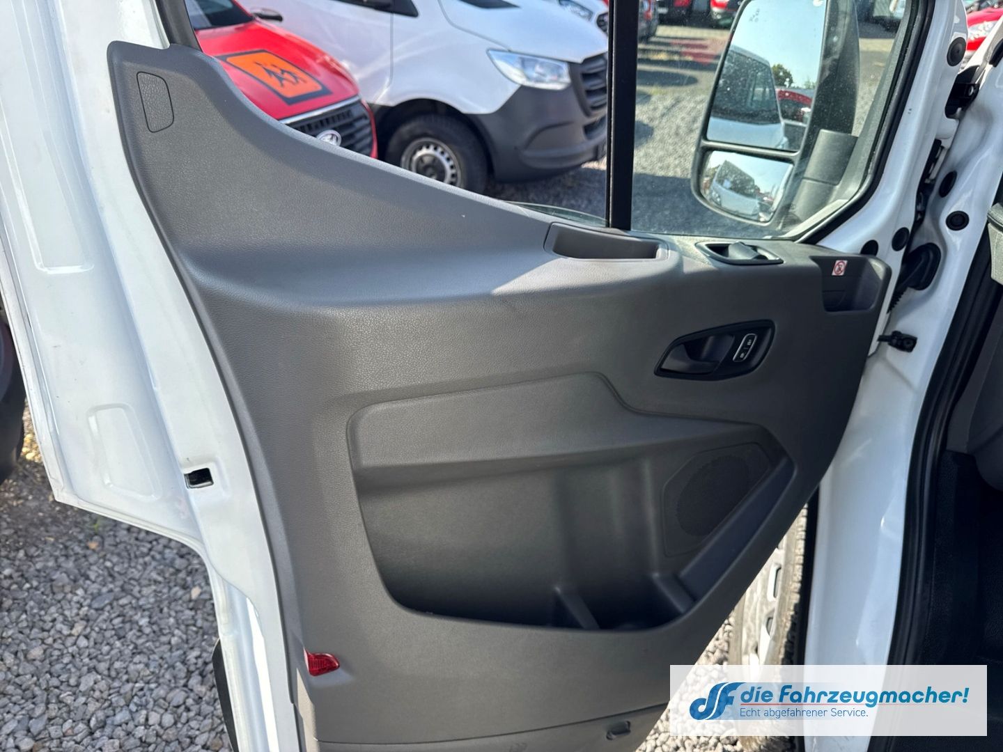 Fahrzeugabbildung Ford Transit Kasten 350 L3 Trend Apple CarPlay Androi