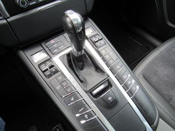 Porsche Macan - 12
