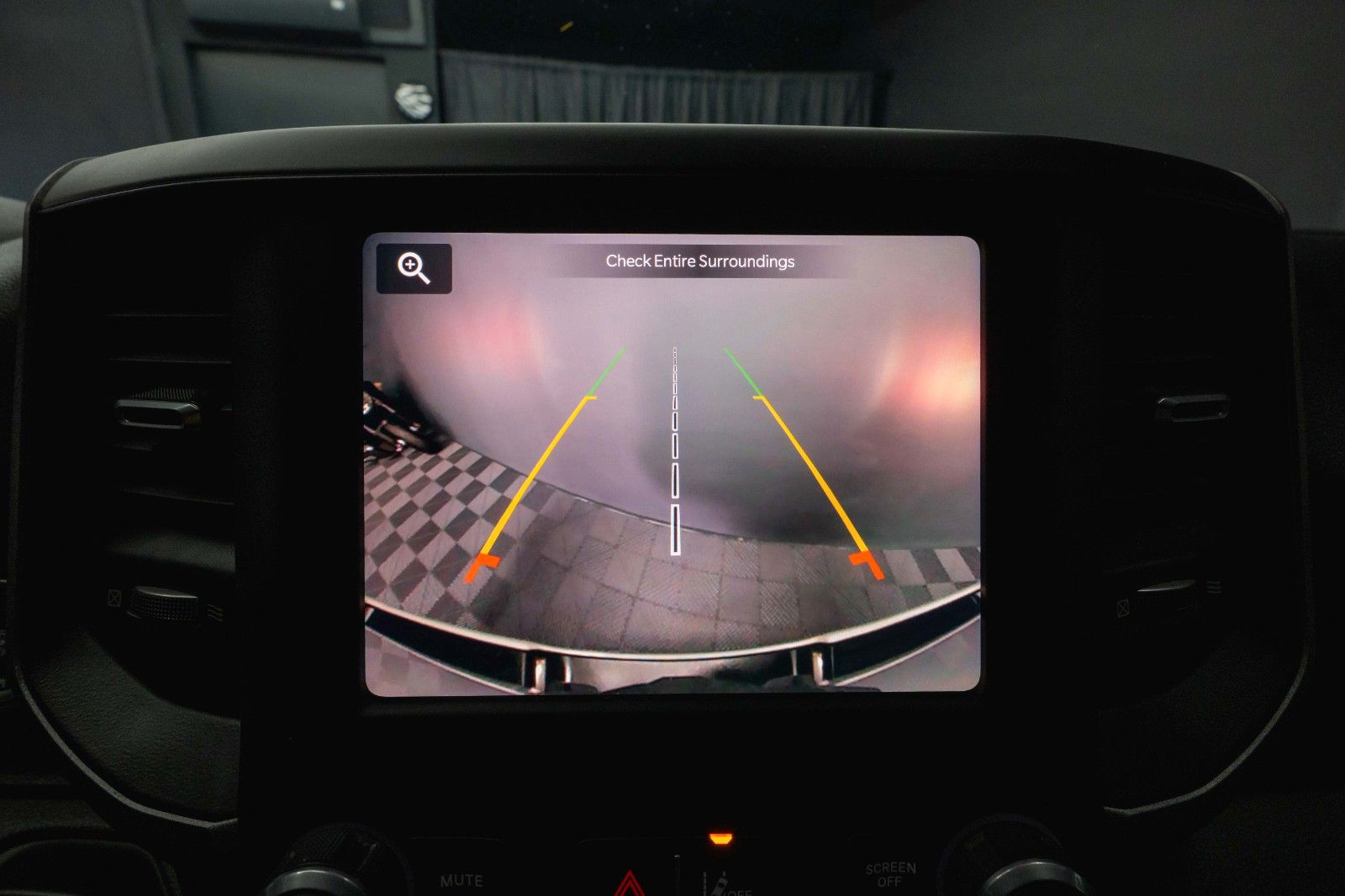 Fahrzeugabbildung Dodge RAM 5.7 V8 HEMI 4x4 OFFROAD LONGBED Limited 19%