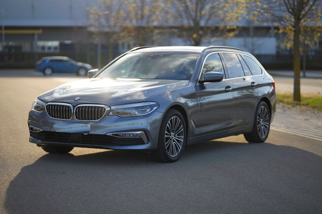 Image of BMW 540