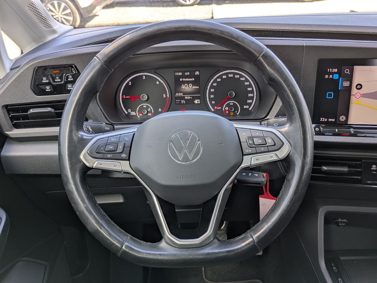 Fahrzeugabbildung Volkswagen Caddy Maxi 2.0 TDI 4Motion TEMP*KAMERA*APP*NAVI