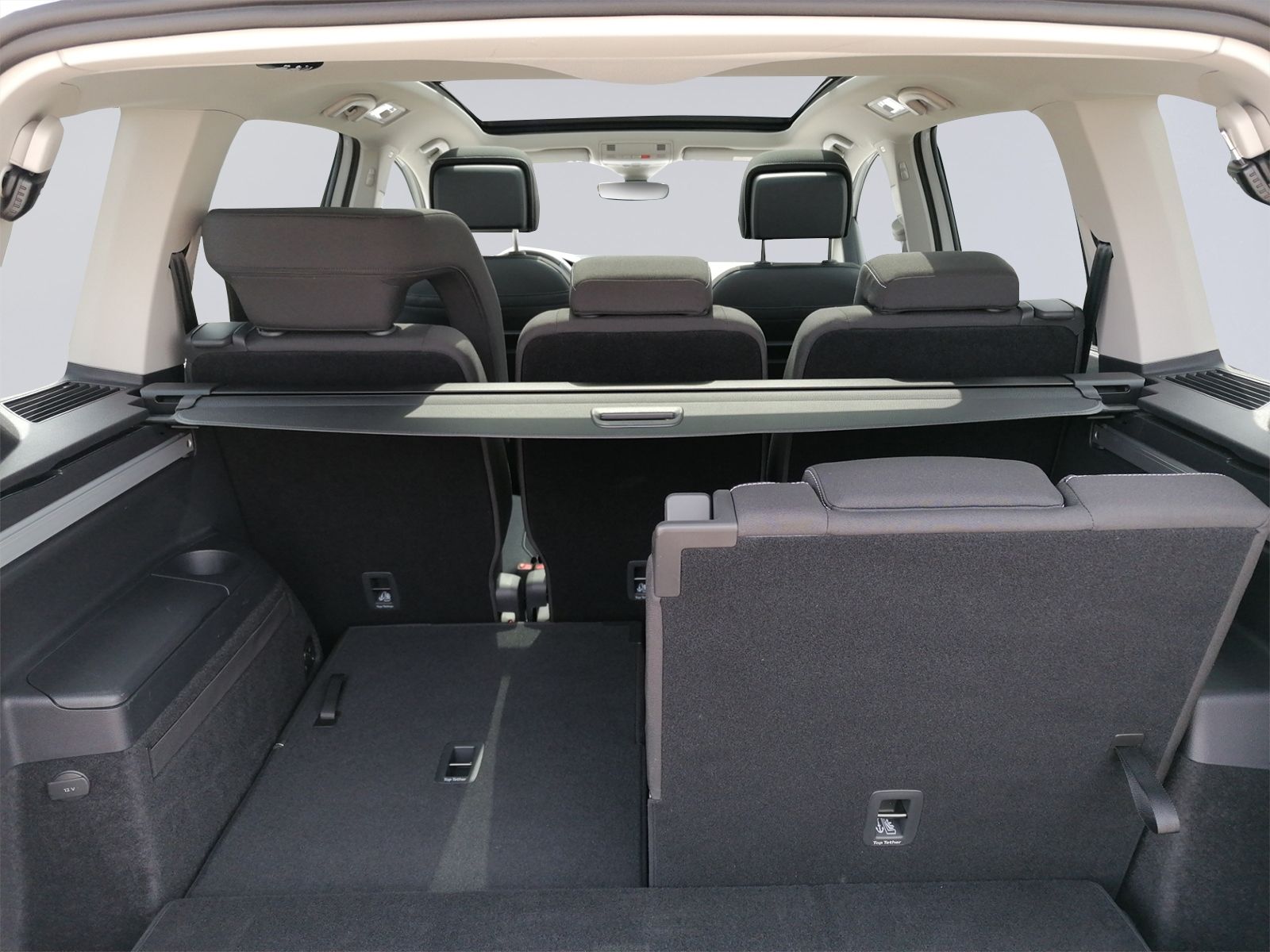 Touran R Line 1.5 TSI DSG PANO+AHK+7-SITZE+