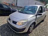 Renault Scenic II Avantage - Renault Scenic aus 2006 mit Diesel-Antrieb