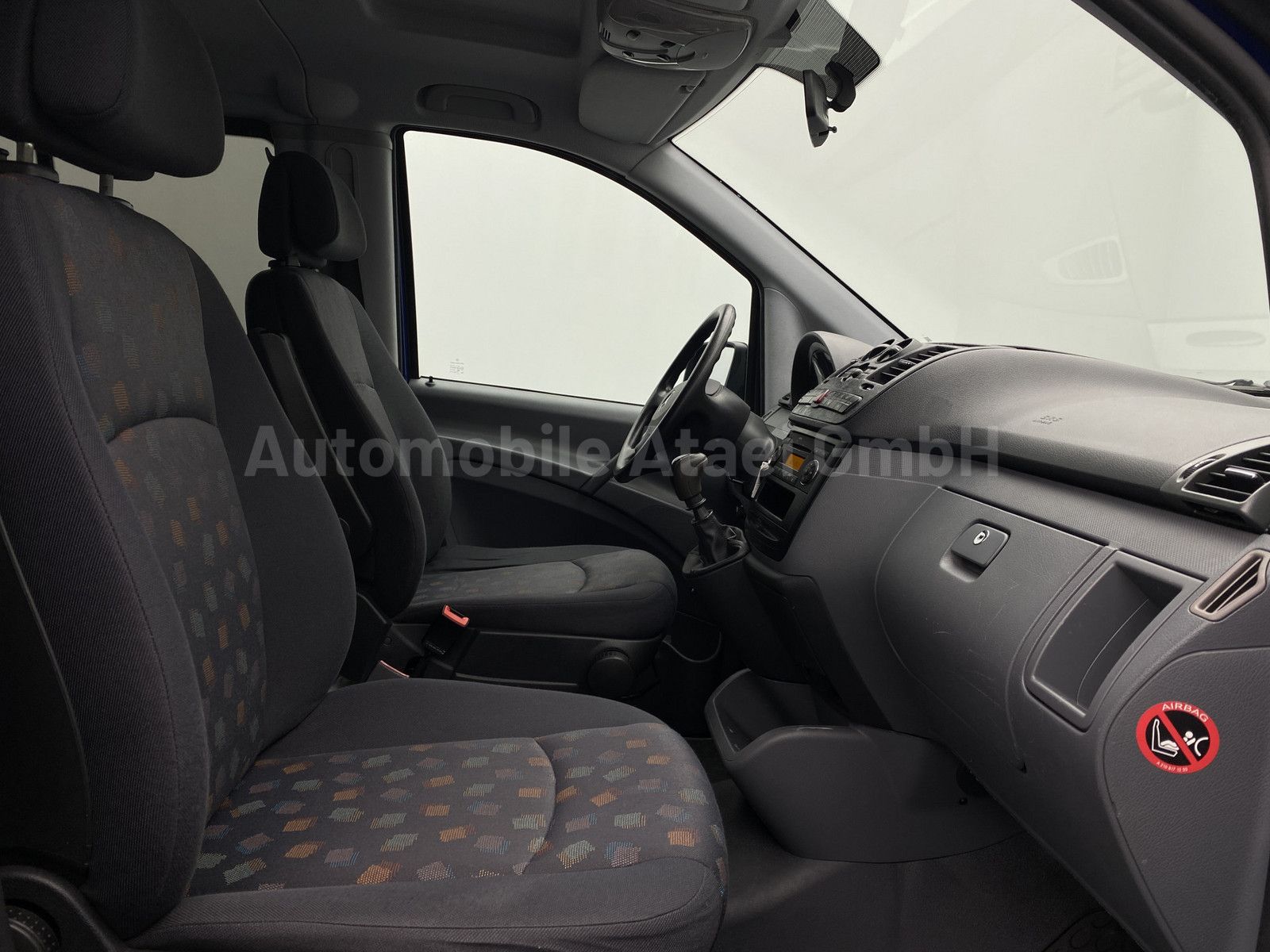 Fahrzeugabbildung Mercedes-Benz Vito 111 CDI lang Kombi 5-SITZE+TOP ZUSTAND 1377