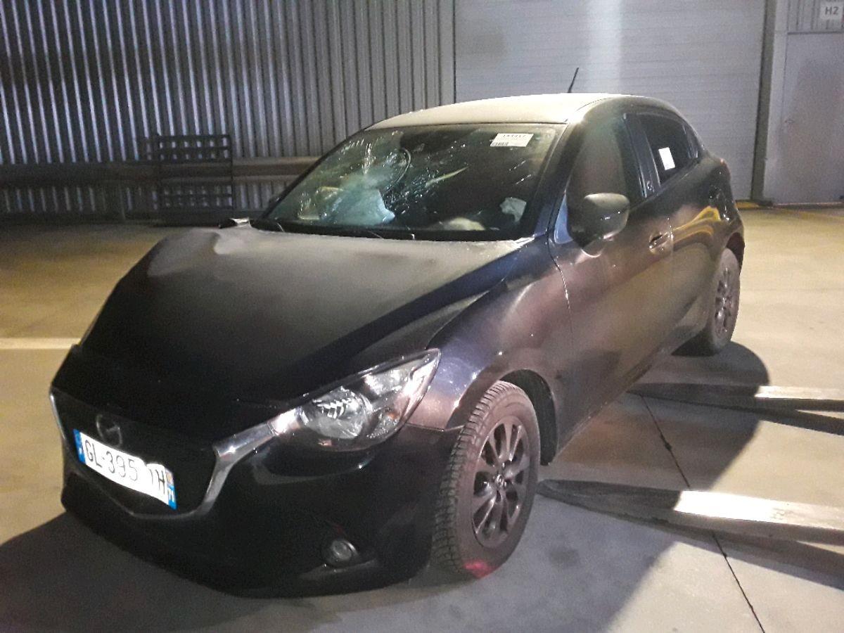 Mazda 2 Lim. Center-Line