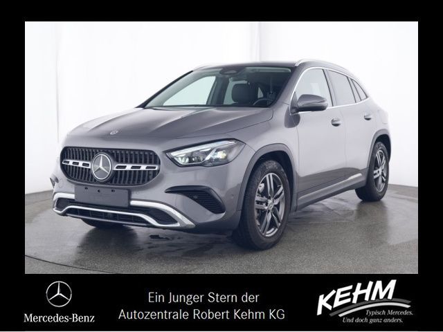 Mercedes-Benz GLA 220 4M+PROGRESSIVE+AHK+DISTRONIC+WINTER-P.+