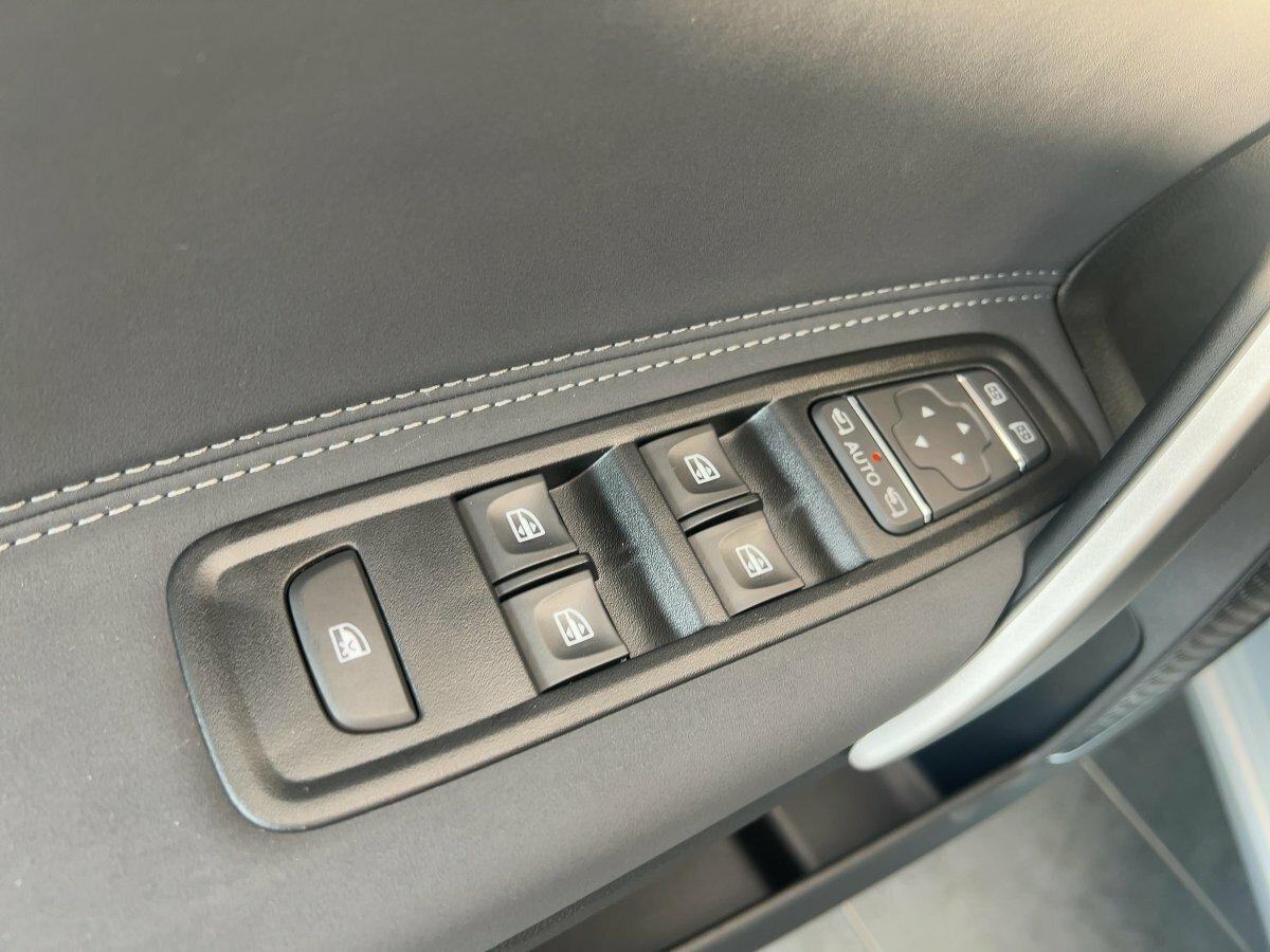 Mercedes-Benz T 180d PROGRESSIVE LED+NAVI+KAMERA+AMBIE.+SPUR.
