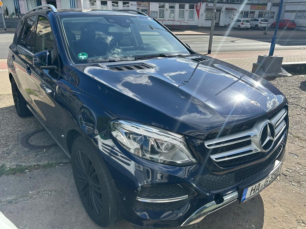 Image of Mercedes-Benz GLE 350
