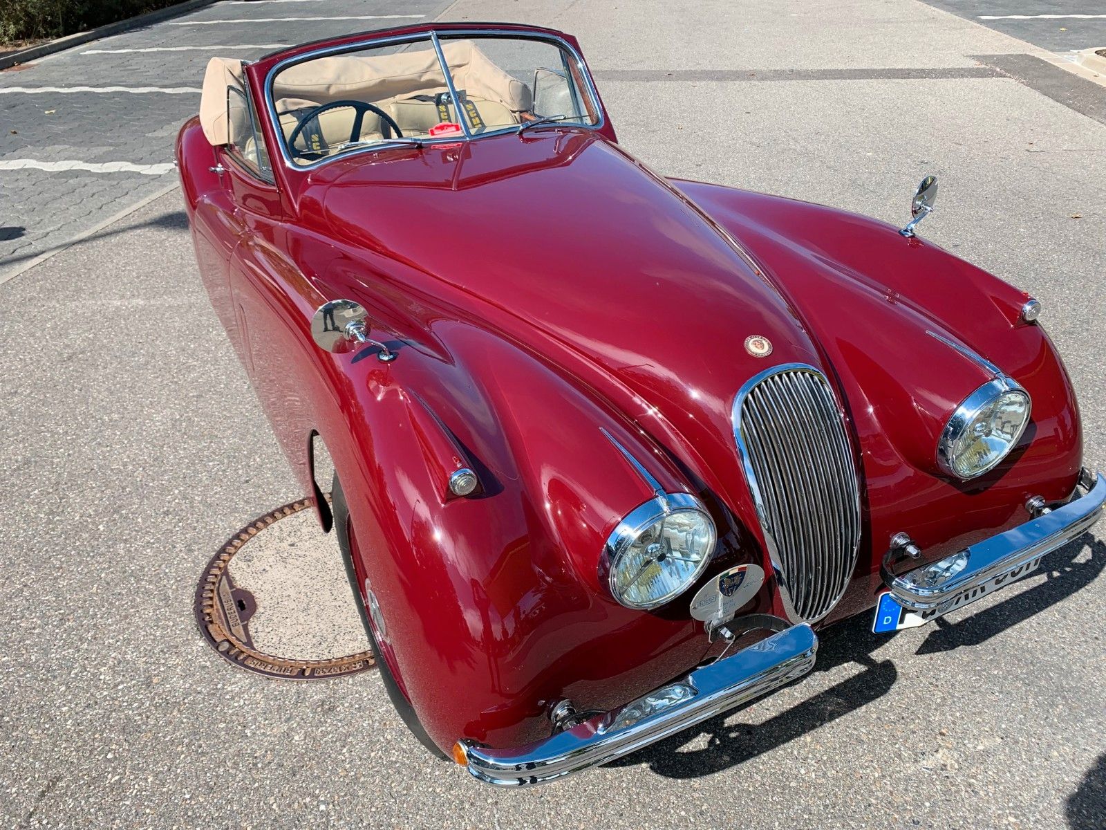 Fahrzeugabbildung Jaguar XK 120 DHC