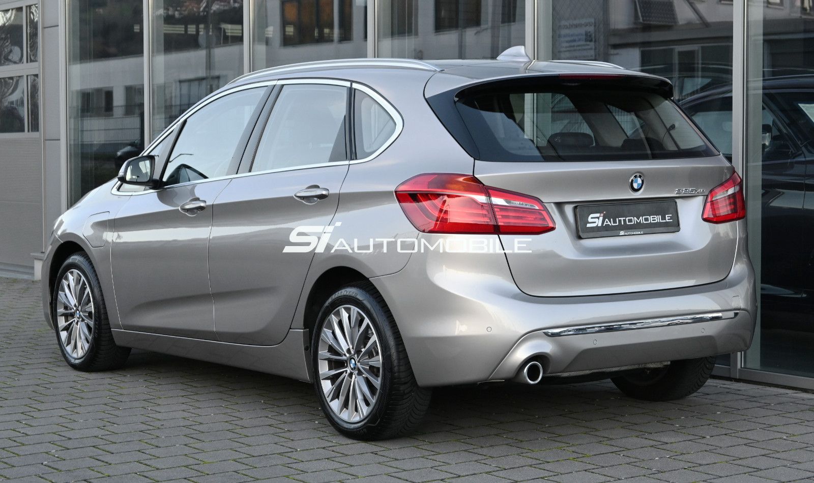 Fahrzeugabbildung BMW 225xe Active Tourer iPerform. Luxury Line °ACC°