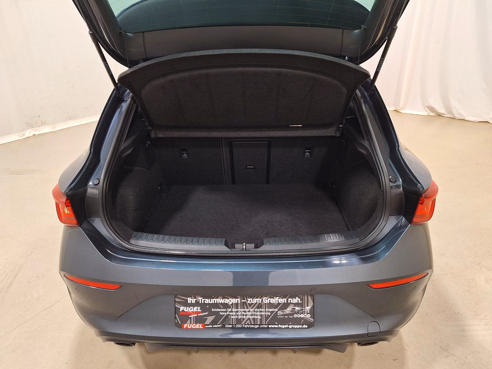 Cupra Leon 2.0 TSI DSG ACC Navi LED Beats Winter 19", миниатюра 13