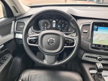 Volvo XC90 - 12