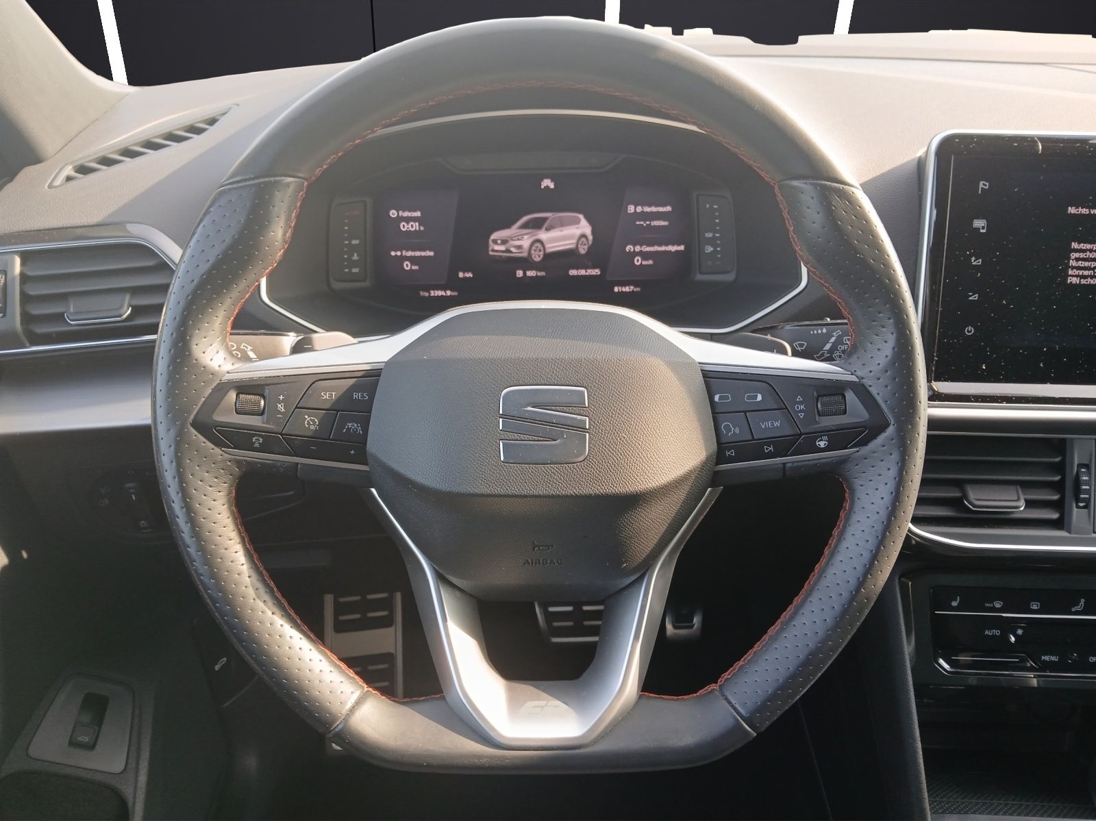 Fahrzeugabbildung SEAT Tarraco TDI FR-Line DSG 4Drive LED AHK Navi AID