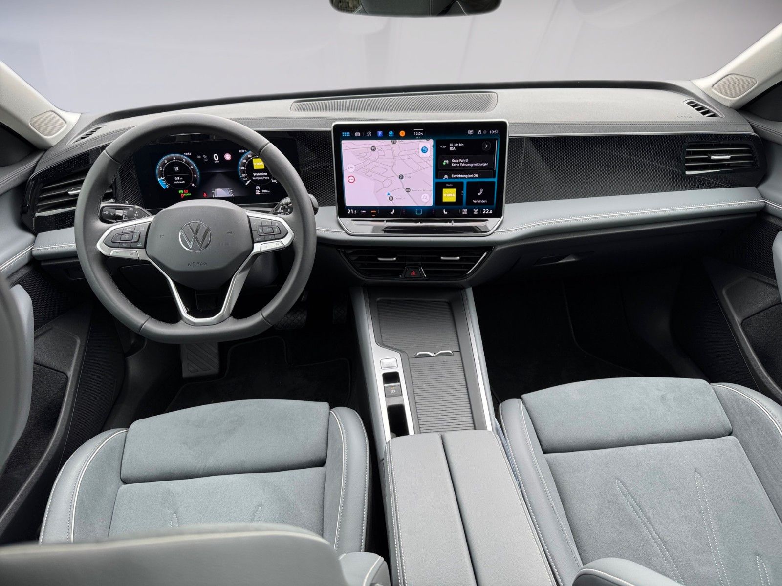 Fahrzeugabbildung Volkswagen Passat Variant 1.5 eTSI Business