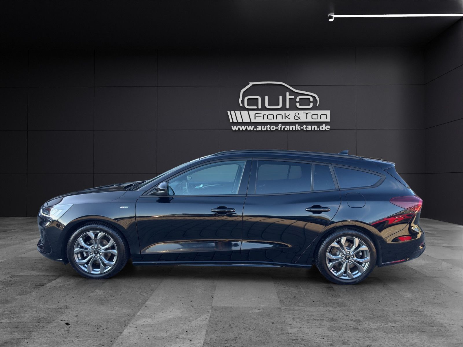 Fahrzeugabbildung Ford Focus Turnier ST-Line/Keyless/ACC/Winter Paket