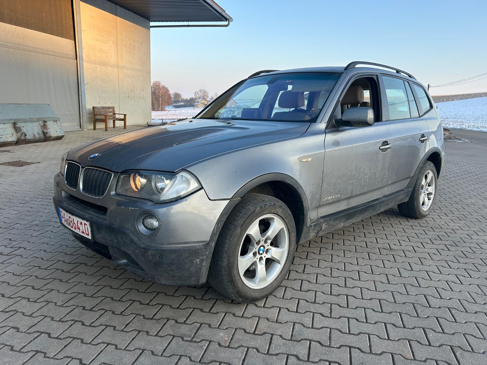 BMW X3 xDrive20d / Automatik / Leder / Navi / Euro 5