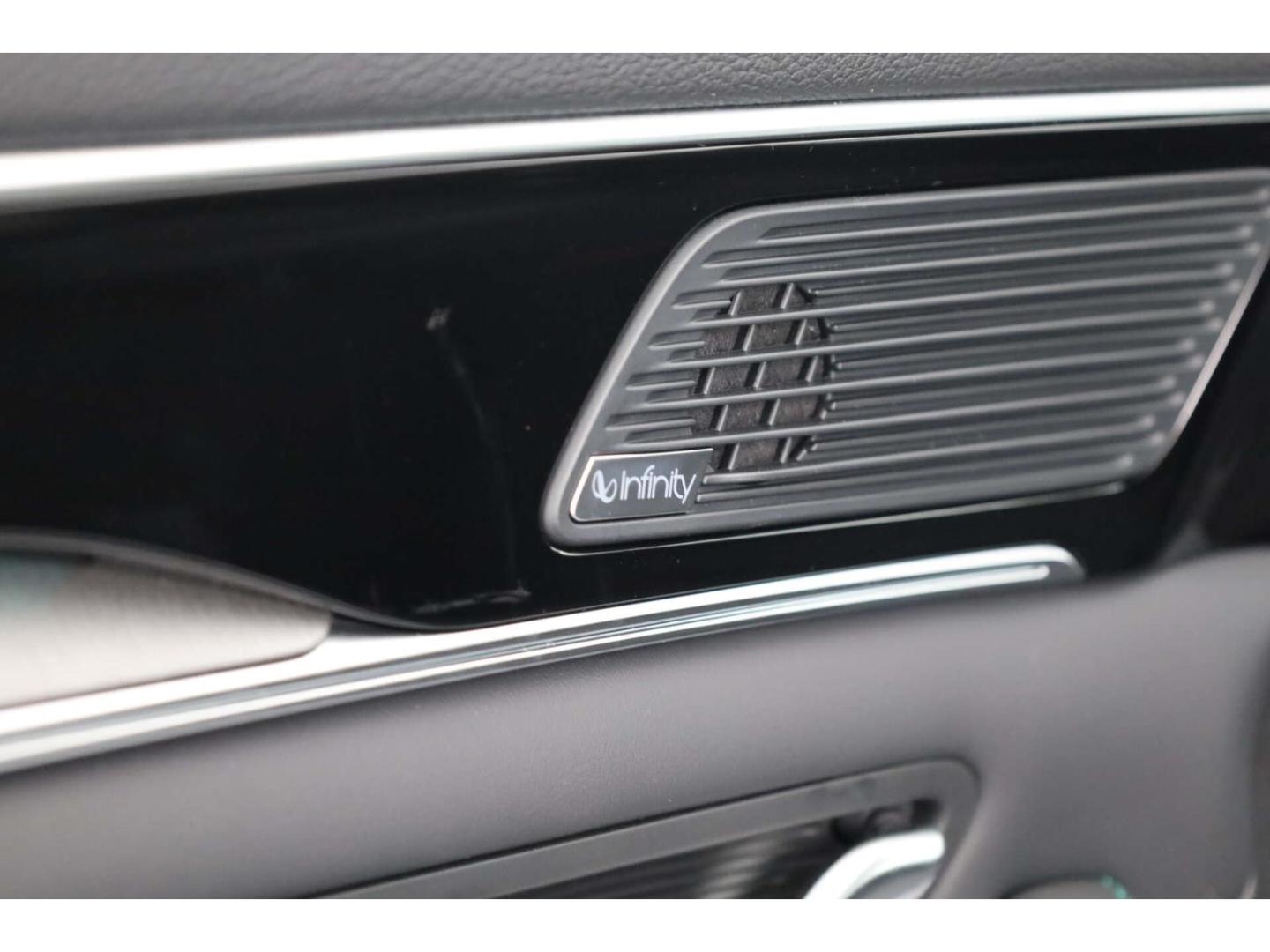 BYD Seal U DM-i Boost LP: 41.899,- /Top-View/Head-up
