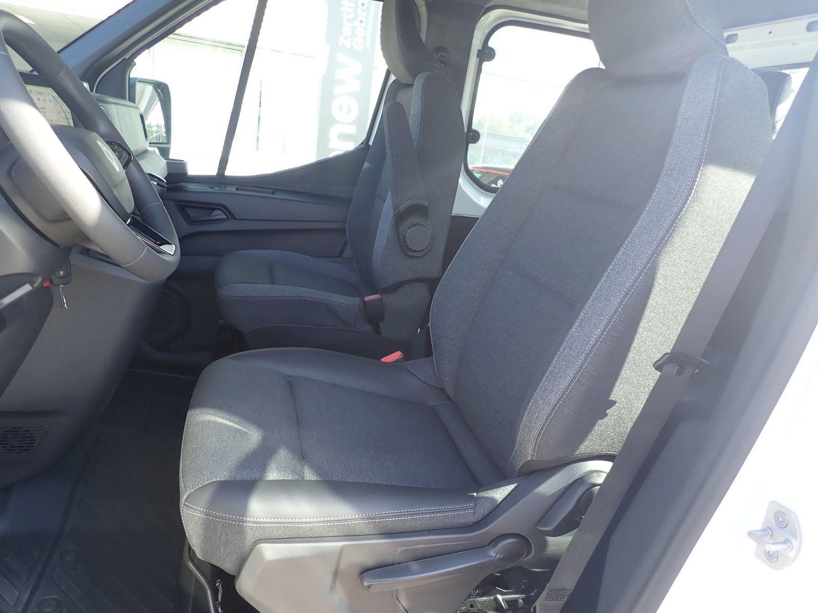 Fahrzeugabbildung Renault Master Werkseitige Umbauten FWD 3-Seitenkipper D
