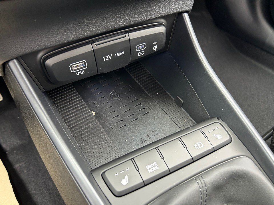 Fahrzeugabbildung Hyundai BAYON FL MY25 1.0T TREND BOSE-P LED+CARPLAY+NAV+