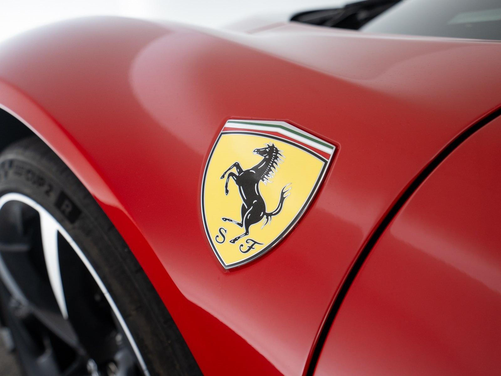 Ferrari SF90 Spider