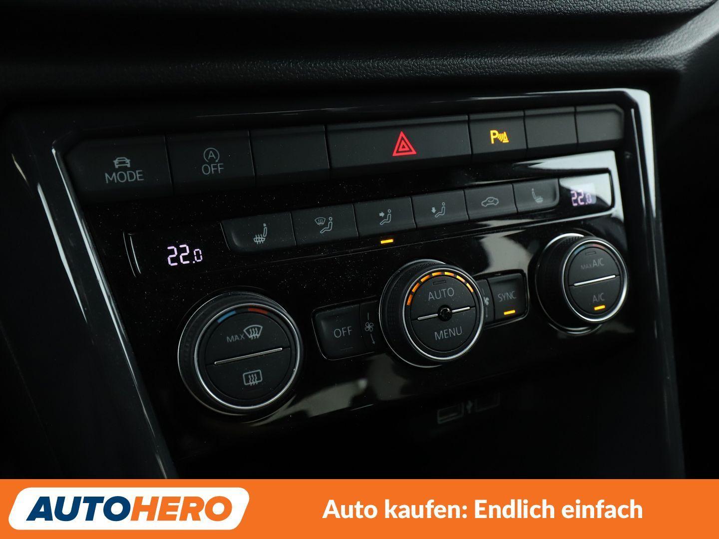 Volkswagen T-Roc 1.5 TSI ACT Sport Aut.*NAVI*CAM*ACC*