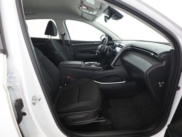 Hyundai TUCSON - 10