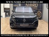 Volkswagen Touareg R-Line Black 4MOT 3.0 TSI 22/Luft/StHz R - Volkswagen Touareg mit Benzin-Antrieb: Geländewagen, 3.2