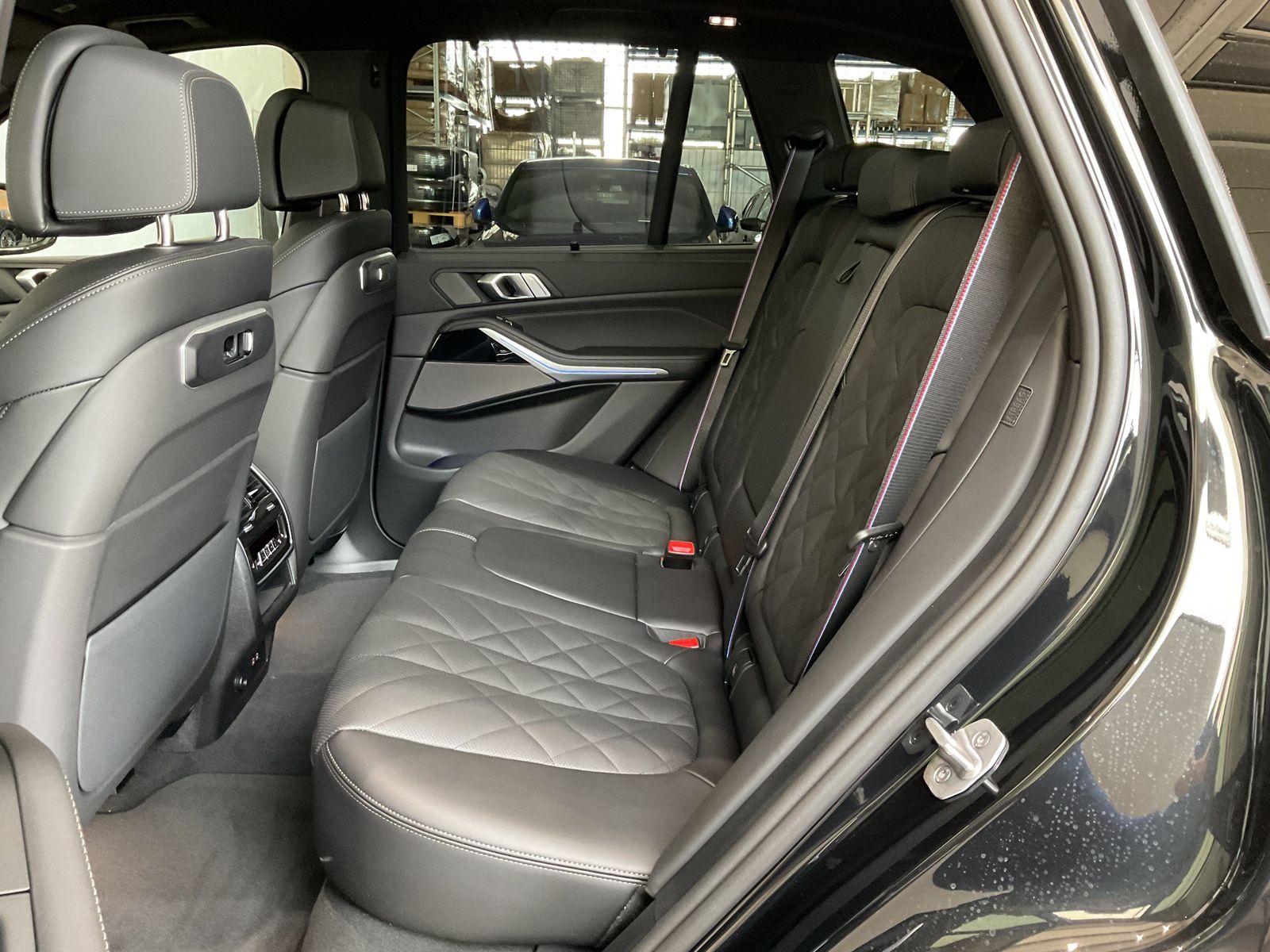 Fahrzeugeinzelansicht 13 Fahrzeugabbildung BMW X5 xDrive30d *Panorama Glasd. *HarmanKardon *Sit