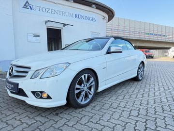 Mercedes E 220 - 1
