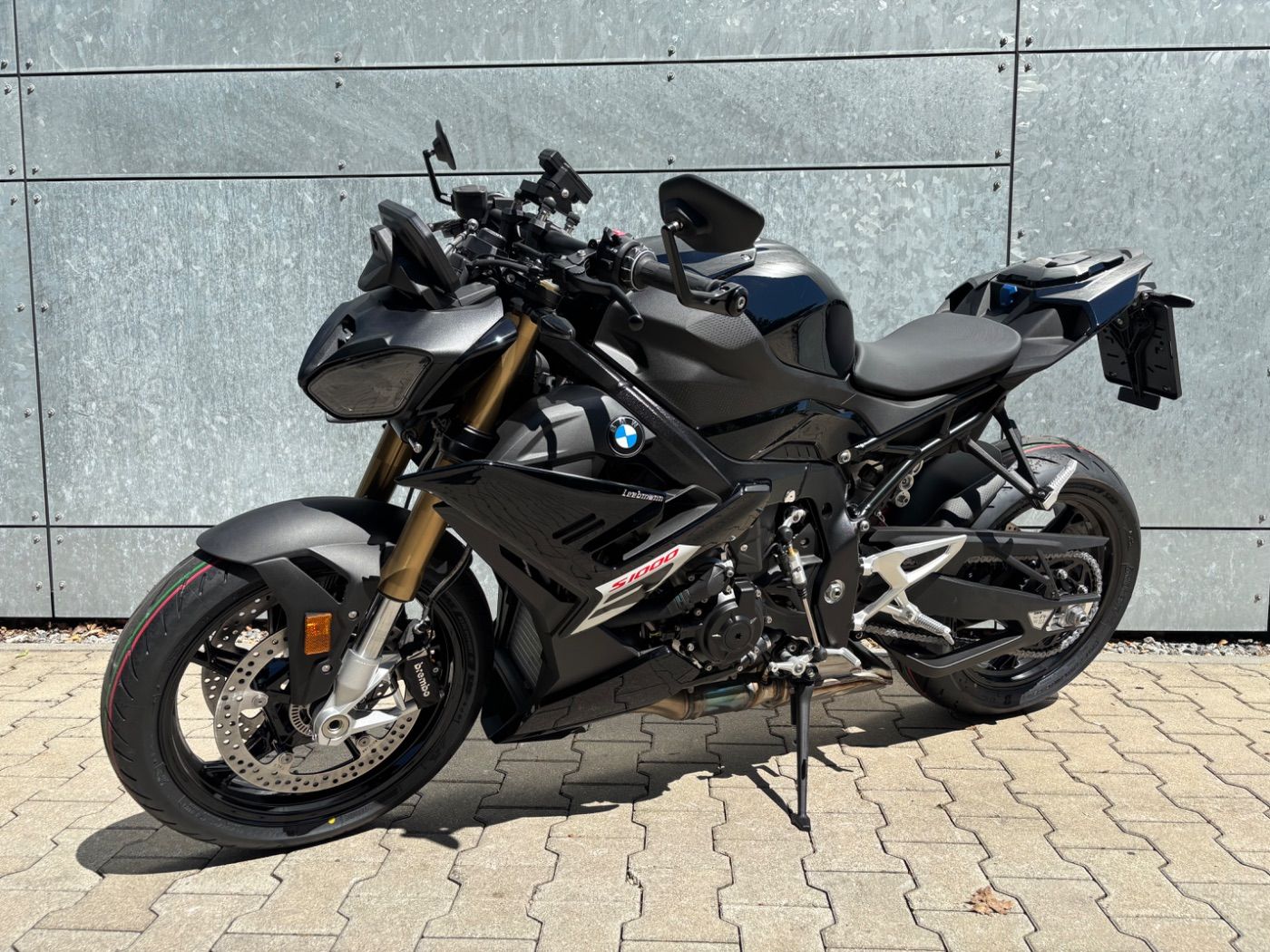 Fahrzeugabbildung BMW S 1000 R 2 Pakete