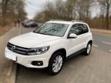 Volkswagen Tiguan 2.0 TSI  / EZ 04.2012 / US-Modell - Volkswagen Tiguan: Modell