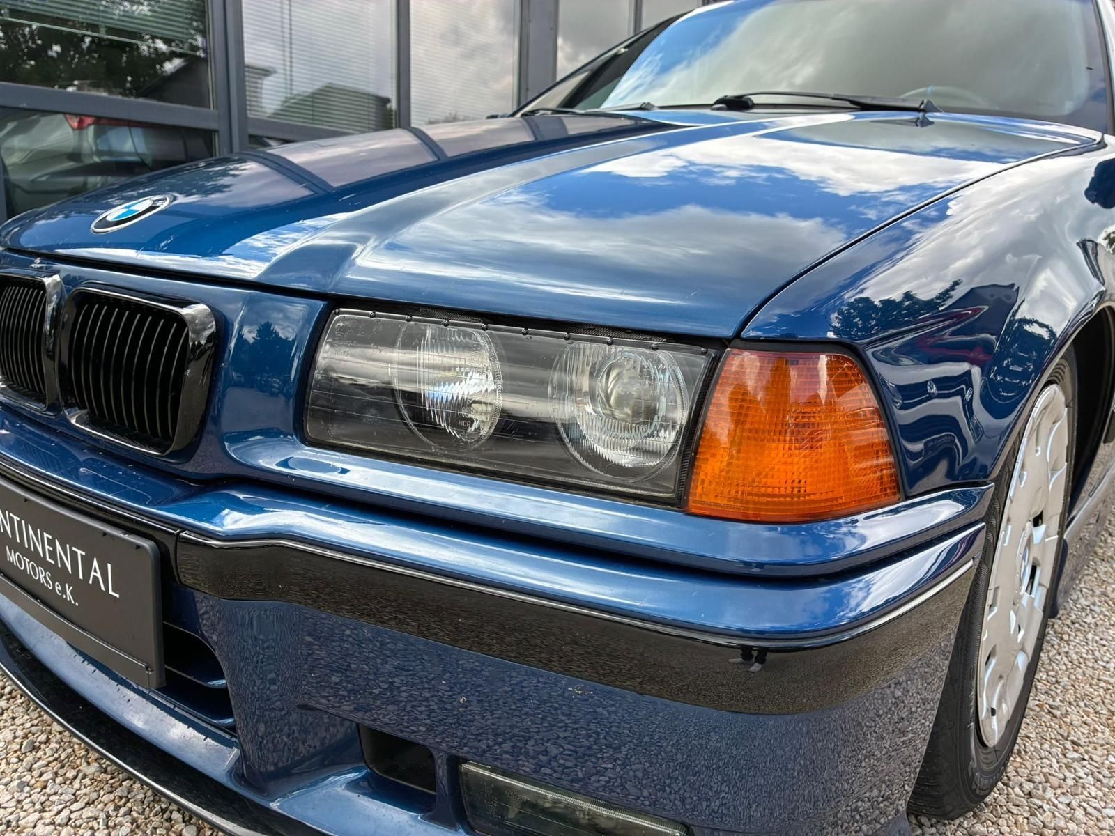 BMW 320 320i touring Exclusiv Edition*M SPORTPAKET*, Ansicht 6