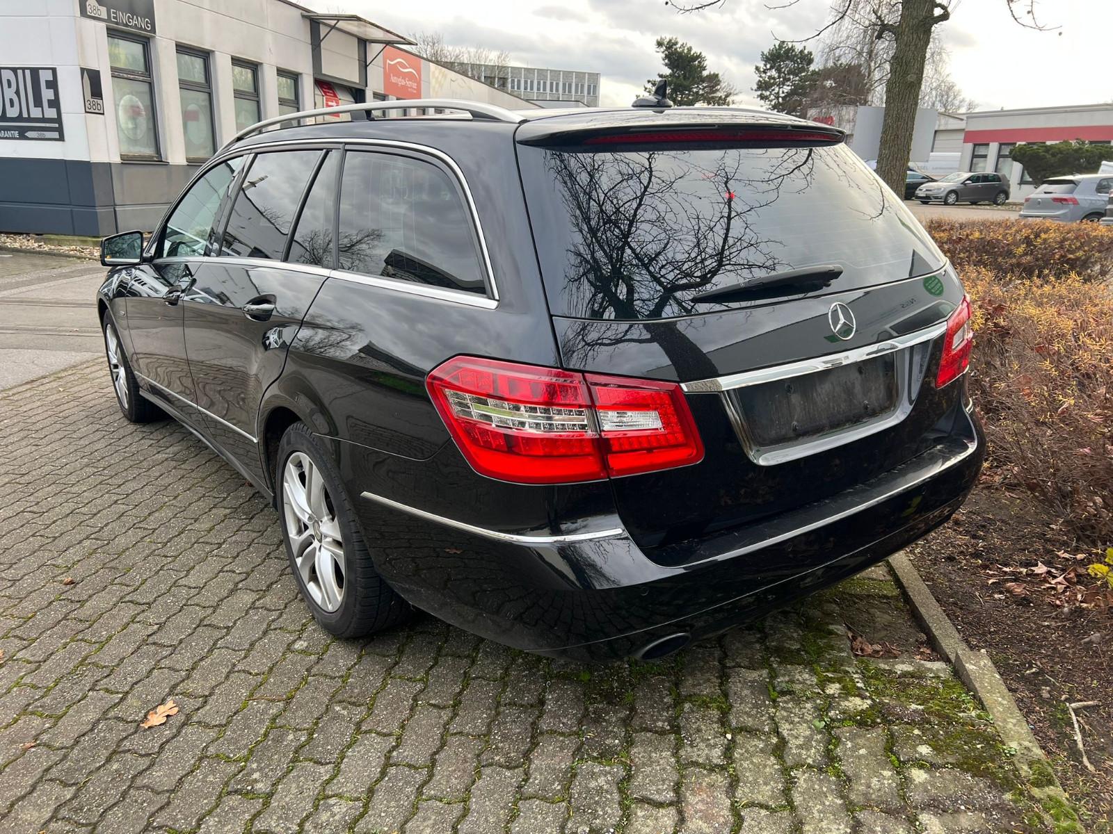 Mercedes-Benz E 350 E T-Modell E 350 CGI AVANTGARDE