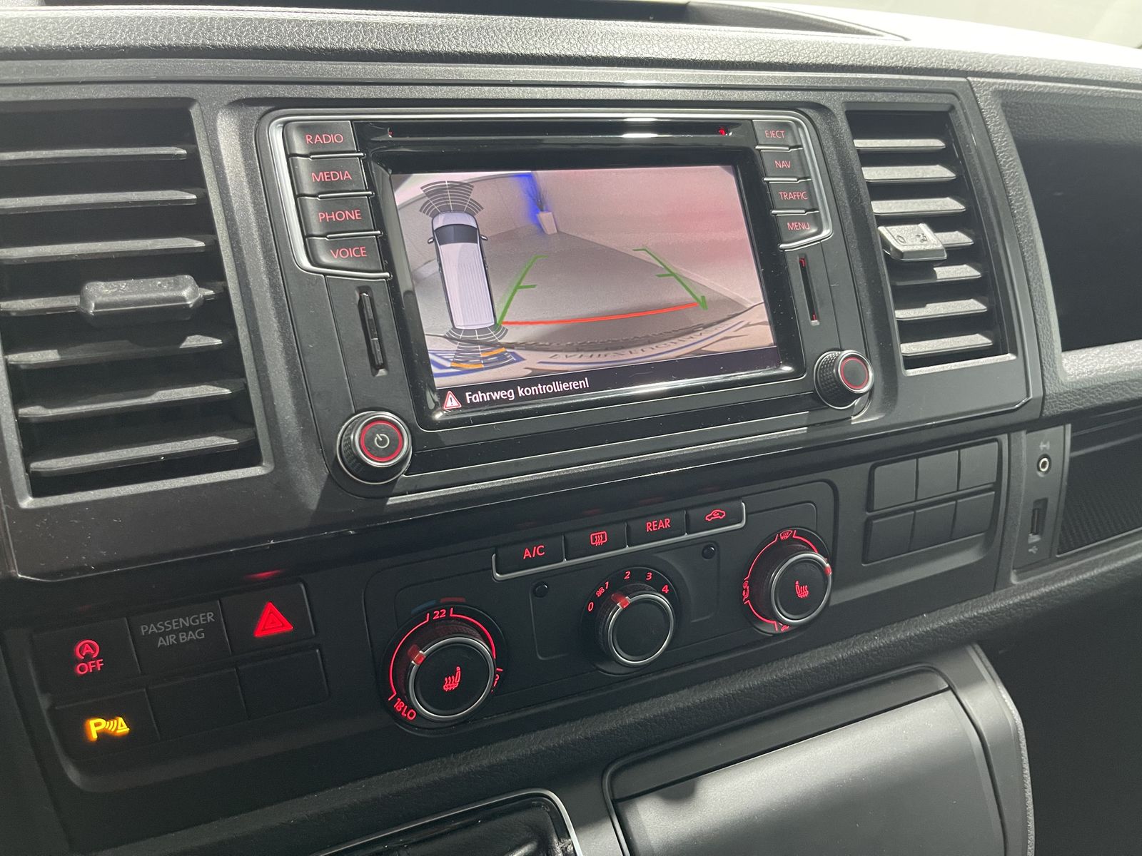 Fahrzeugabbildung Volkswagen T6 Multivan 6.1 2.0 TDI*Trendline*LED*Cam*AHK*