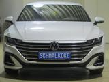 Volkswagen Arteon Shooting Brake  2.0TDI SCR 4Motion R-Line - VW Arteon in Braunschweig