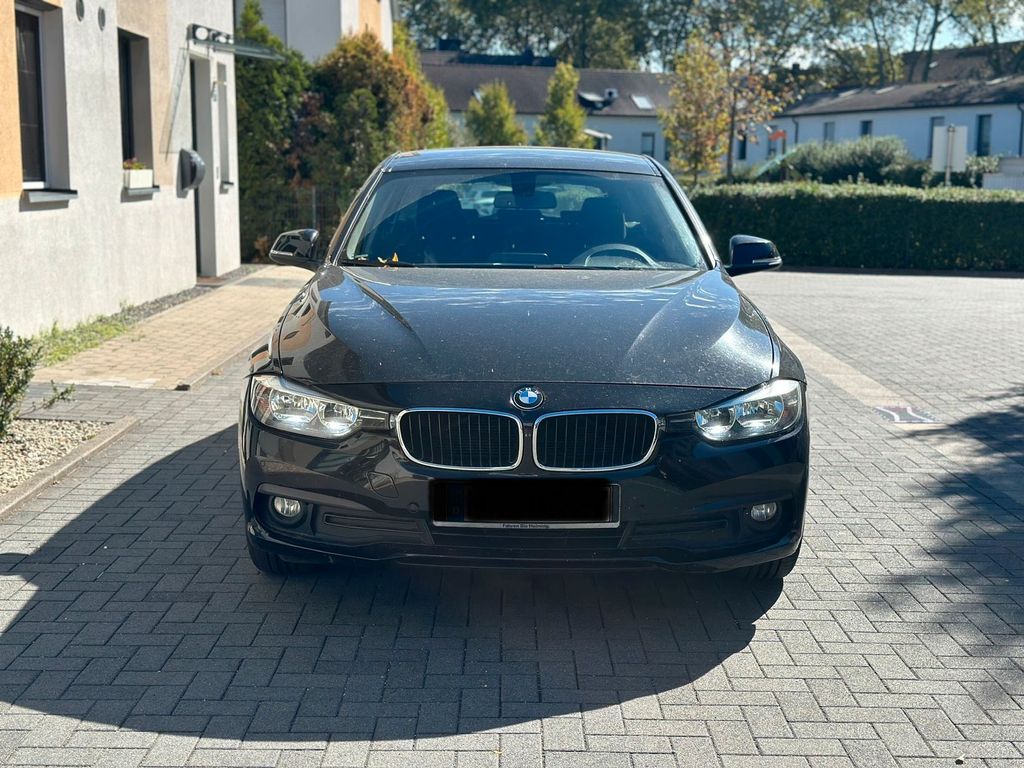 Image of BMW 320