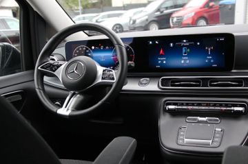 Mercedes V 220 - 10