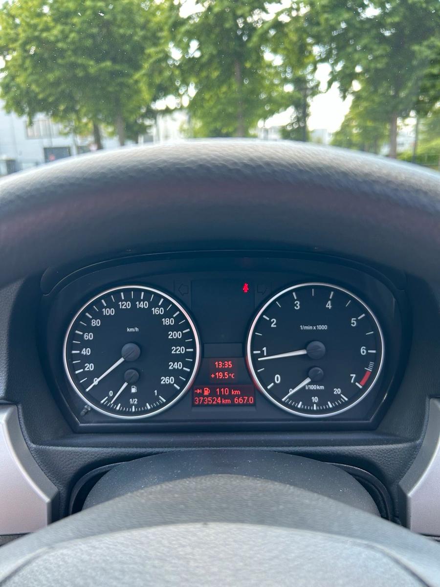 BMW 318 2006 — photo 15