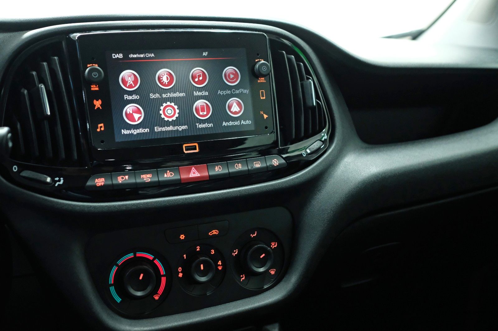 Fahrzeugabbildung Fiat Doblo Serie 2 Kombi L1H1 SX 1,6 Multijet 5-Sitze