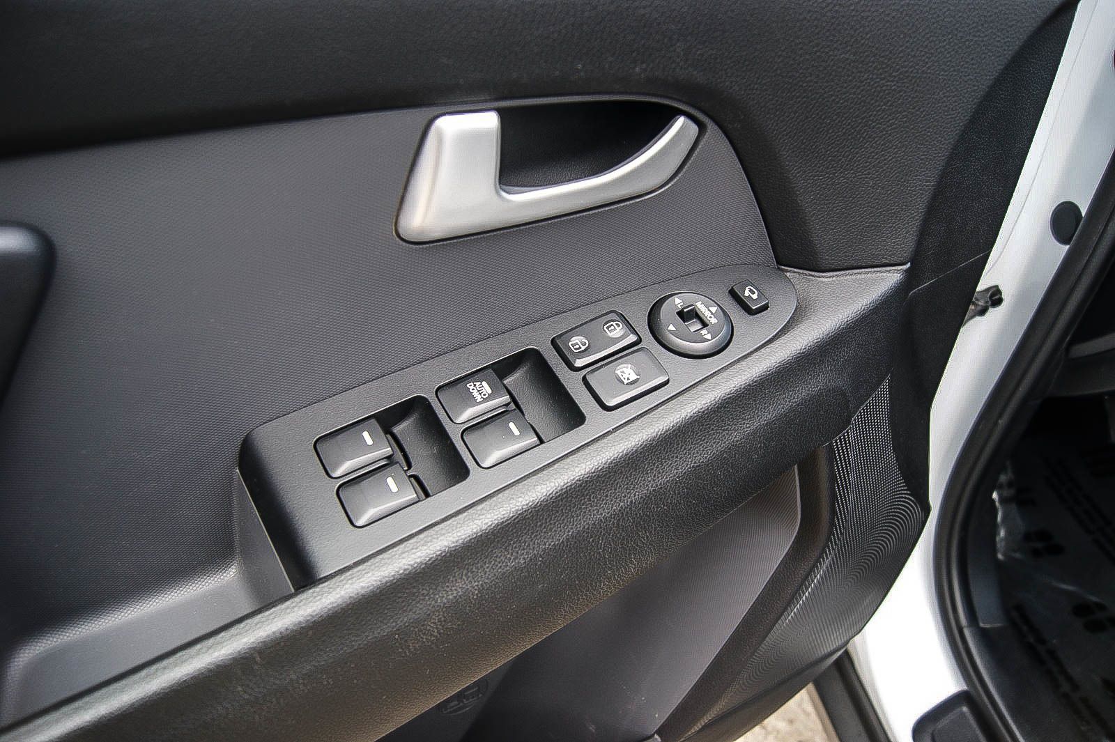 Fahrzeugabbildung Kia Sportage 1.6 FIFA World Cup Edition NAVIGATION