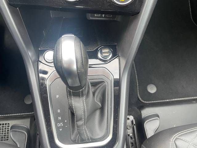 Fahrzeugabbildung Volkswagen T-Roc Cabriolet 1.5 TSI R-Line Automatik