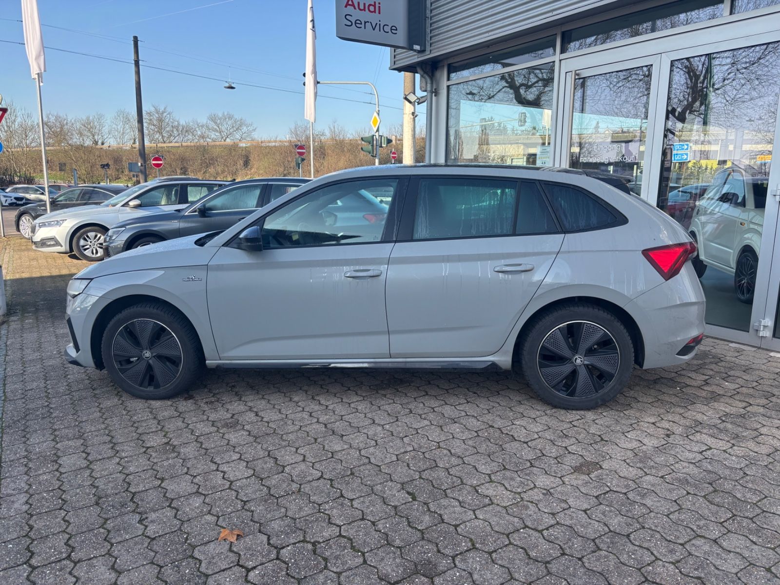Fahrzeugabbildung SKODA Scala MC 1.5 TSI PANO KAM SHZ