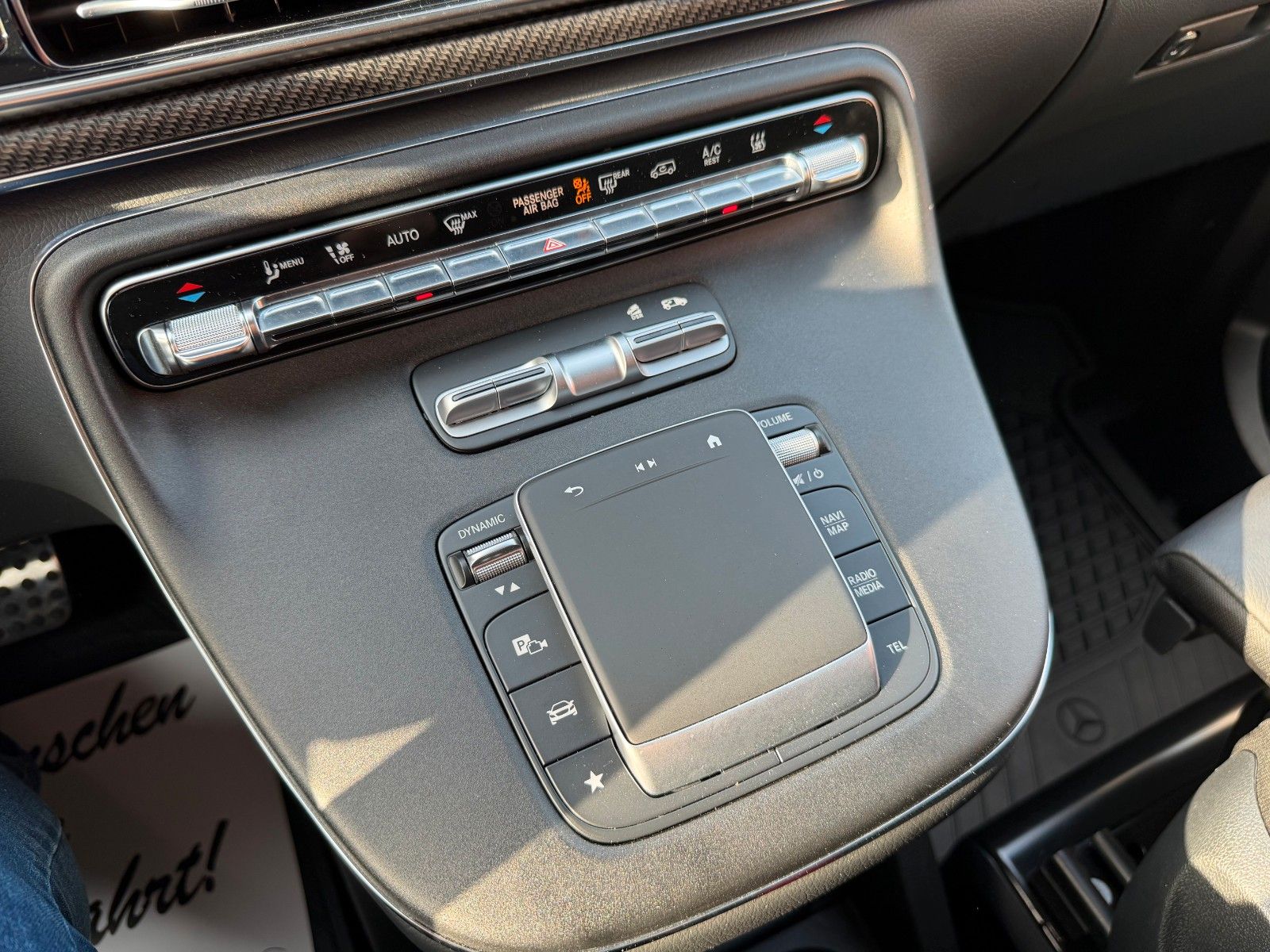 Fahrzeugabbildung Mercedes-Benz V300 d MARCO POLO AMG LINE VOLL NIVELLIERUNG