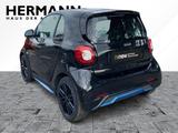 Smart fortwo coupe / passion LED*SHZ*LED*AUT*KlimaA*SD - Smart: Passion