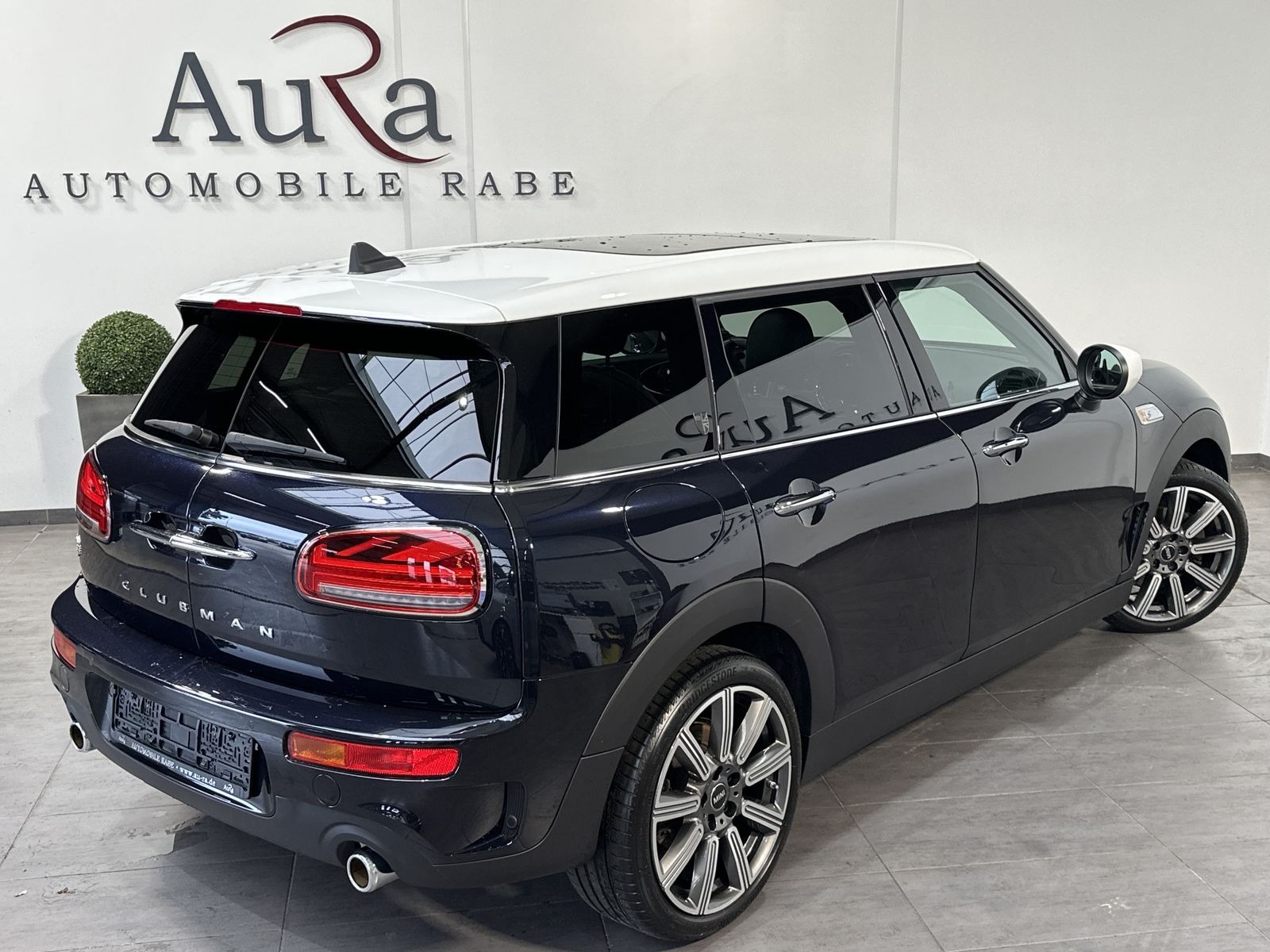 Fahrzeugabbildung MINI Cooper S Clubman Aut. NAV+LED+PANO+DIGDISPLAY+PP